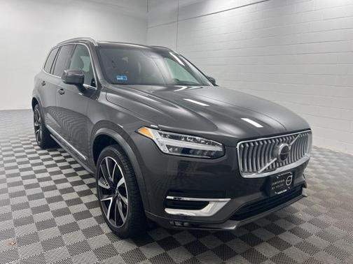 2024 Volvo XC90 B6 Plus Bright Theme 7-Seater