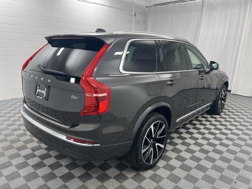 2024 Volvo XC90 B6 Plus Bright Theme 7-Seater