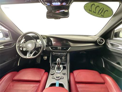 2022 Alfa Romeo Giulia Veloce