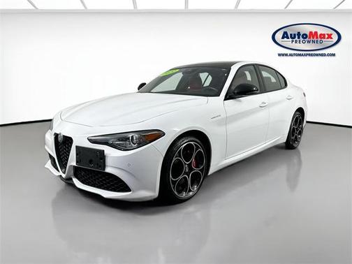 2022 Alfa Romeo Giulia Veloce