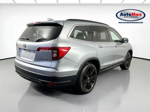 Lunar Silver Metallic 2022 Honda Pilot AWD Special Edition