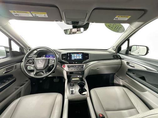Lunar Silver Metallic 2022 Honda Pilot AWD Special Edition