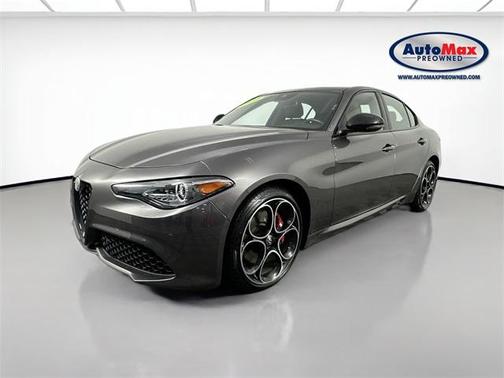 2022 Alfa Romeo Giulia Veloce