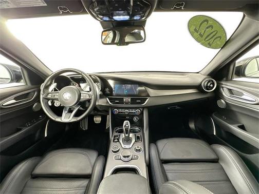 2022 Alfa Romeo Giulia Veloce