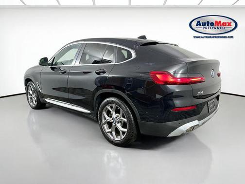 2025 BMW X4 xDrive30i