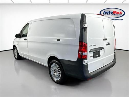 2022 Mercedes-Benz Metris Base