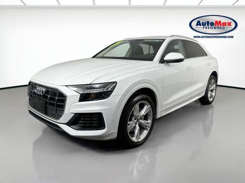 2023 Audi Q8 55 Premium
