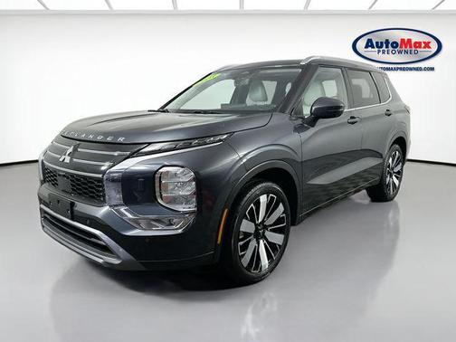 Gray 2025 Mitsubishi Outlander SEL 2.5 S-AWC