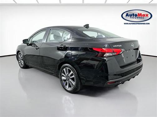 2023 Nissan Versa 1.6 SV