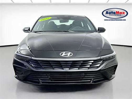 2025 Hyundai ELANTRA HEV SEL Sport