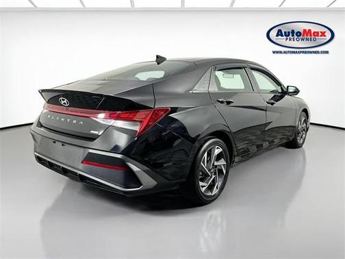 2025 Hyundai ELANTRA HEV SEL Sport