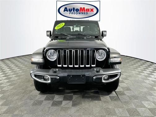 2023 Jeep Gladiator Overland