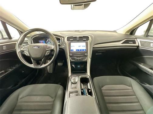 2020 Ford Fusion Hybrid SE