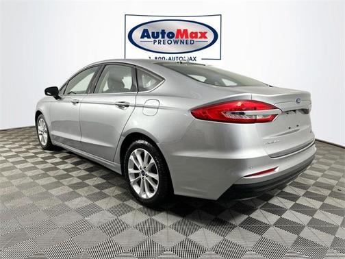 2020 Ford Fusion Hybrid SE