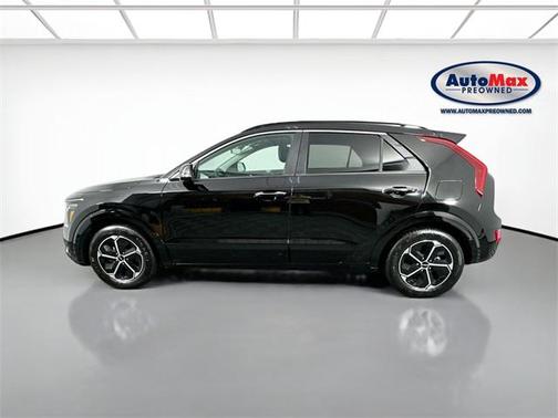 2023 Kia Niro SX