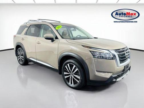 Baja Storm 2023 Nissan Pathfinder Platinum 4WD