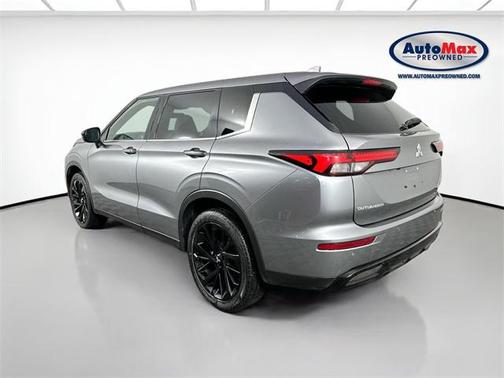 2023 Mitsubishi Outlander SE Black Edition S-AWC