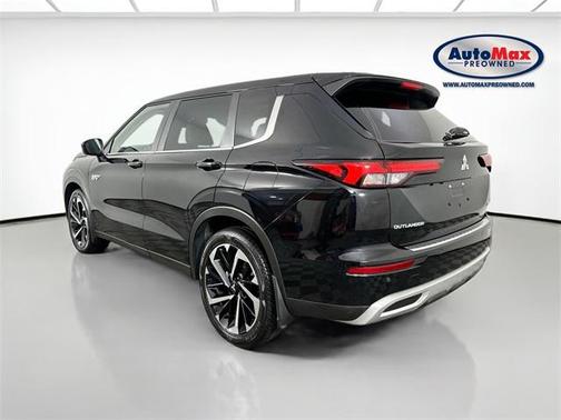 2023 Mitsubishi Outlander PHEV SE S-AWC