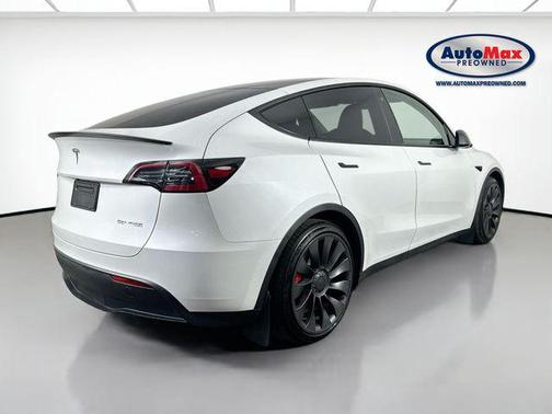 Pearl White Multi-Coat 2023 Tesla Model Y Performance Dual Motor All-Wheel Drive