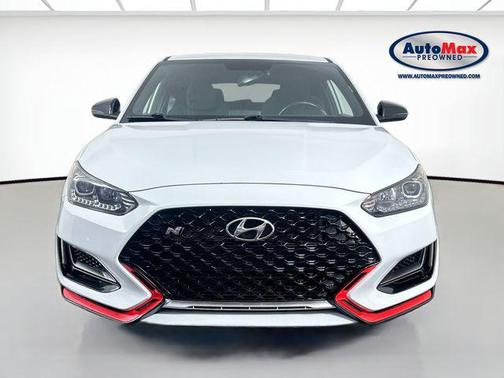 Chalk White 2019 Hyundai Veloster Base