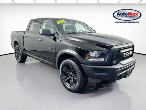2024 RAM 1500 Classic Warlock Crew Cab 4x4 5'7' Box