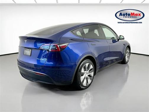 2022 Tesla Model Y Long Range Dual Motor All-Wheel Drive
