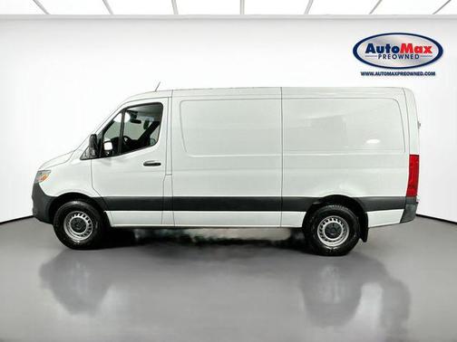 White 2022 Mercedes-Benz Sprinter 1500 Standard Roof I4