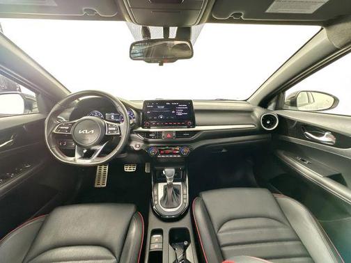 Snow White Pearl 2023 Kia Forte GT