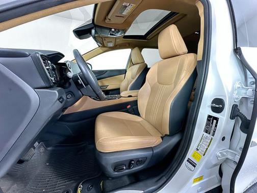 Eminent White Pearl 2022 Lexus NX 350 Premium