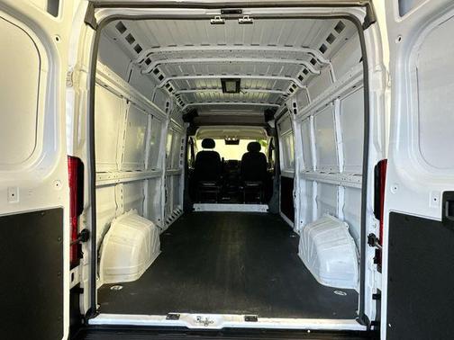 2024 RAM ProMaster 2500 Tradesman