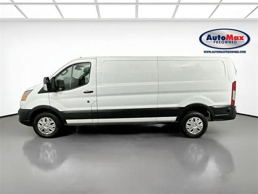 2022 Ford Transit-250 Base