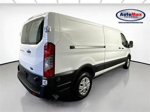 2022 Ford Transit-250 Base