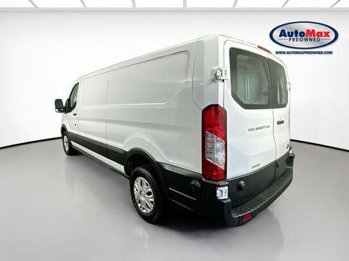 2022 Ford Transit-250 Base
