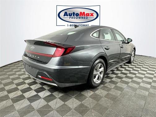 2022 Hyundai SONATA SE
