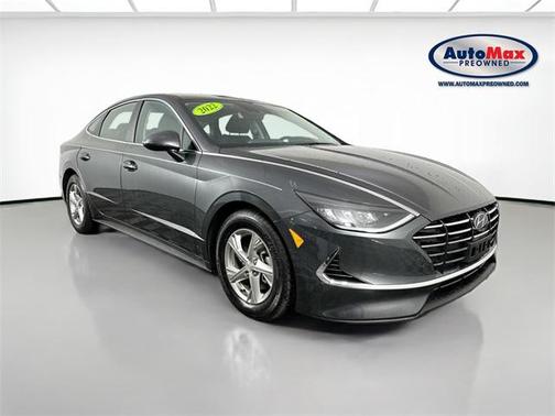 2022 Hyundai SONATA SE