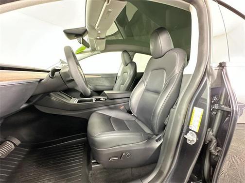 2024 Tesla Model Y Long Range Dual Motor All-Wheel Drive