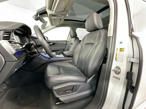 2024 Audi Q7 45 Premium Plus