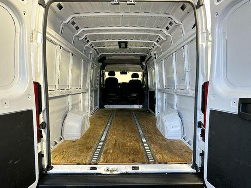 Bright White Clearcoat 2024 RAM ProMaster 3500 High Roof