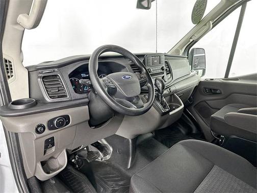 2022 Ford Transit-250 Base
