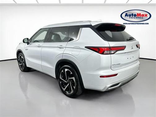 2023 Mitsubishi Outlander PHEV SEL