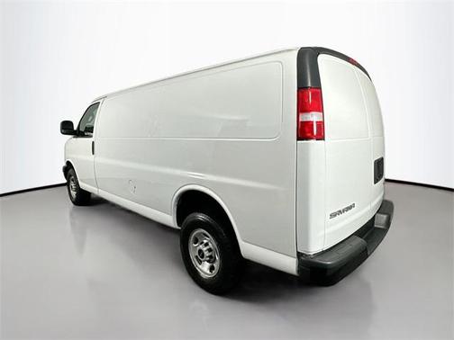 2023 GMC Savana 2500 Work Van