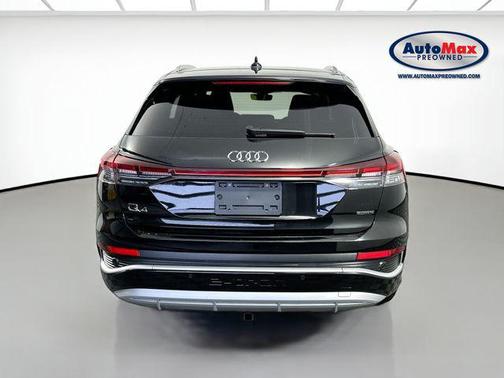 2025 Audi Q4 e-tron Premium Plus 55 quattro