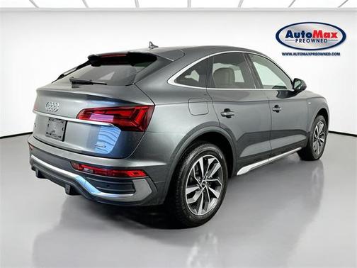 2022 Audi Q5 45 S line Premium Plus