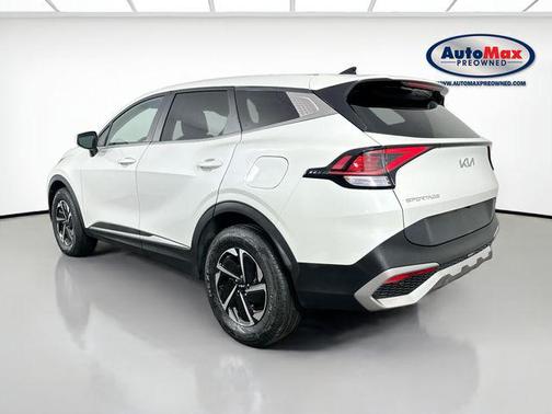 2023 Kia Sportage Hybrid LX