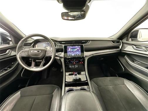2022 Jeep Grand Cherokee L Altitude
