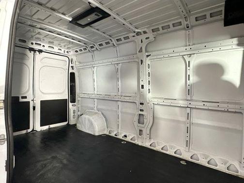 Bright White Clearcoat 2025 RAM ProMaster 2500 Tradesman