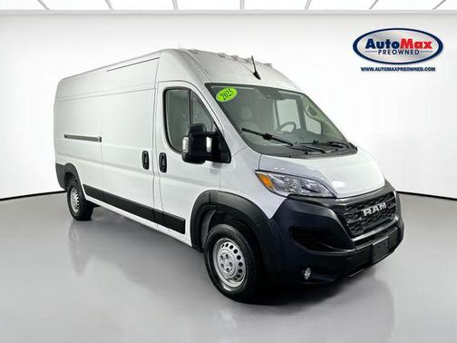 Bright White Clearcoat 2025 RAM ProMaster 2500 Tradesman