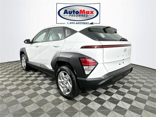 2024 Hyundai KONA SE