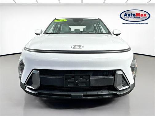 2024 Hyundai KONA SE