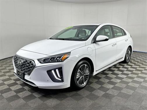 2022 Hyundai IONIQ Plug-In Hybrid Limited